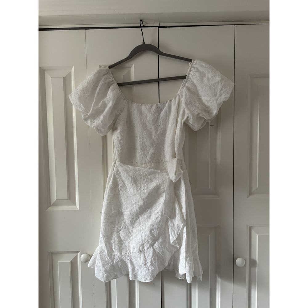 Trixxi White Puff Sleeve Eyelet Dress M - Picture 2 of 9